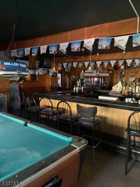 400 Seaton Ave, Roselle Park Boro, NJ 07204