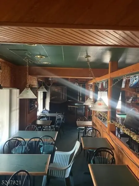 400 Seaton Ave, Roselle Park Boro, NJ 07204