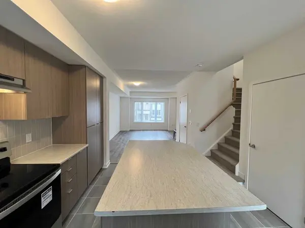 1525 Kingston RD #206, Pickering, ON L1V 0E9