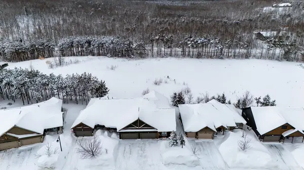 54 Landscape DR, Oro-medonte, ON L0L 2L0