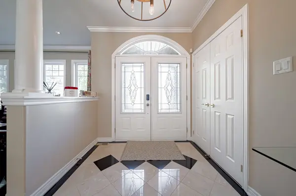 36 Red Oak CRES, Oro-medonte, ON L0L 2L0