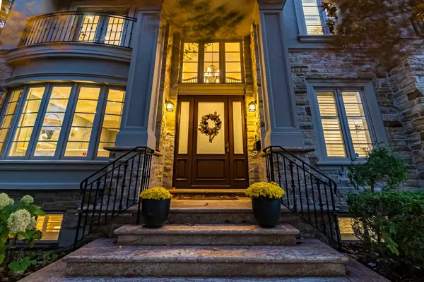 172 Boxley RD, Burlington, ON L7L 4S6