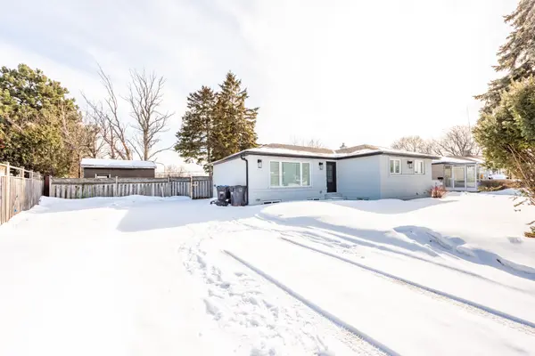 105 Avondale BLVD, Brampton, ON L6T 1H5