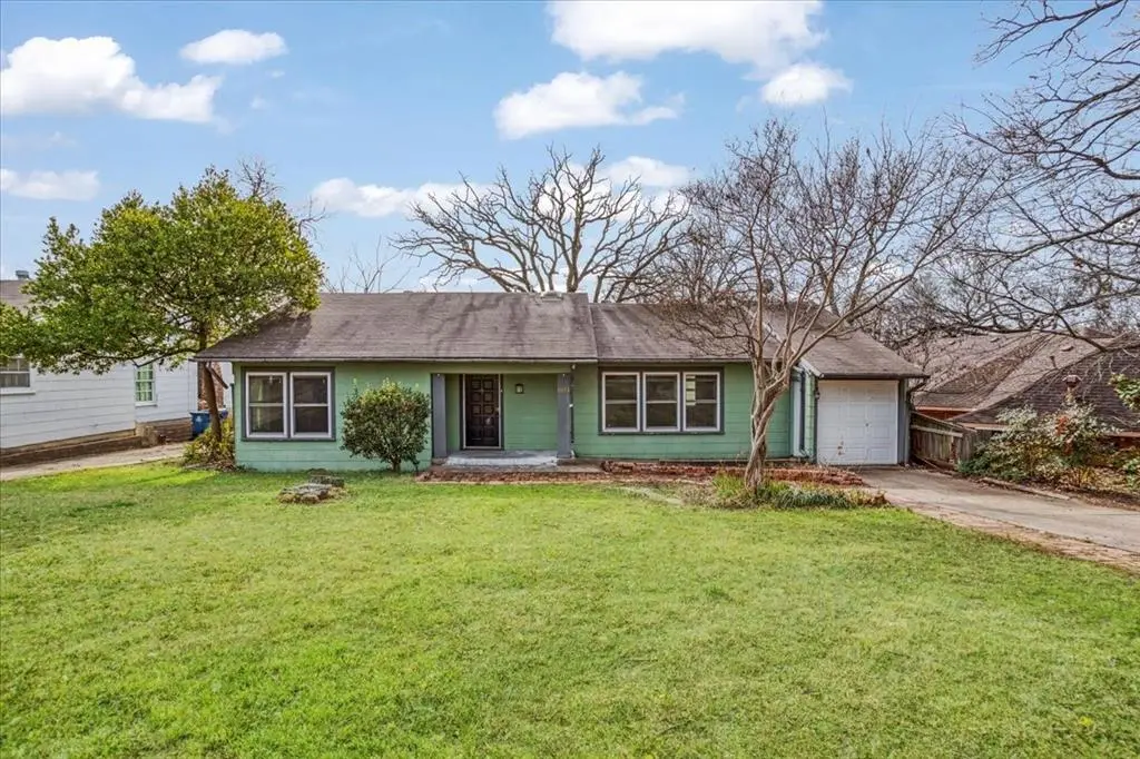 1528 W Day Street, Denison, TX 75020