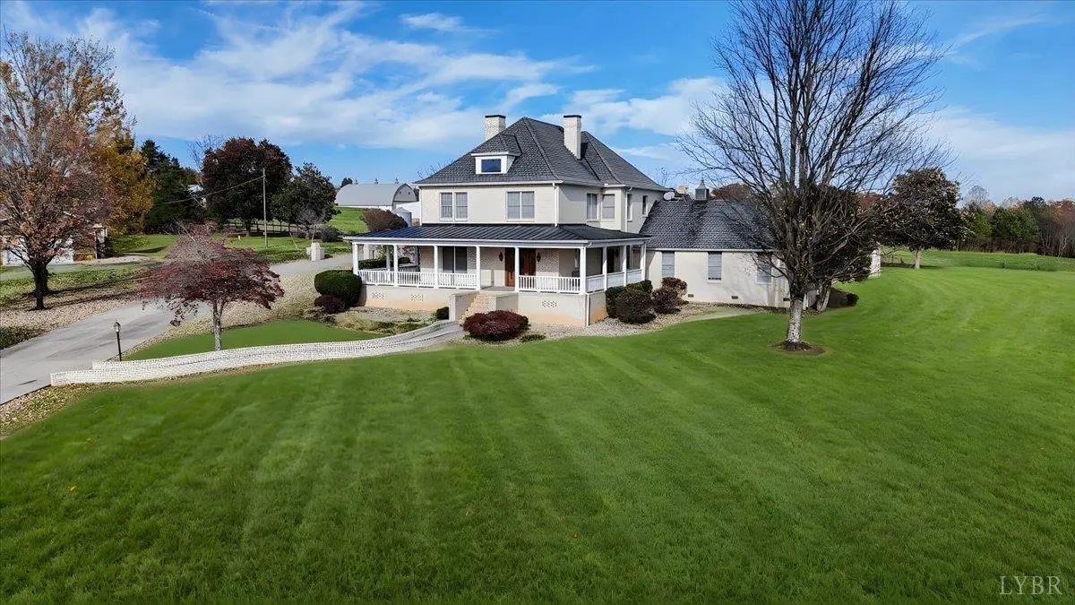 4059 Lowry RD, Goode, VA 24556