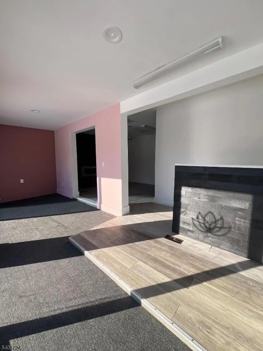 1335 North Ave, Elizabeth City, NJ 07208