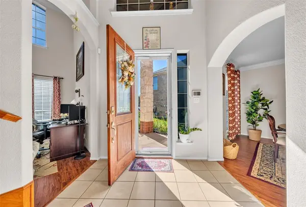 2244 Condor Street, Grand Prairie, TX 75052