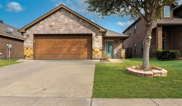 5505 Thunder Bay Drive, Fort Worth, TX 76119