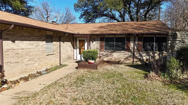 Arlington, TX 76013,2600 Olympia Court