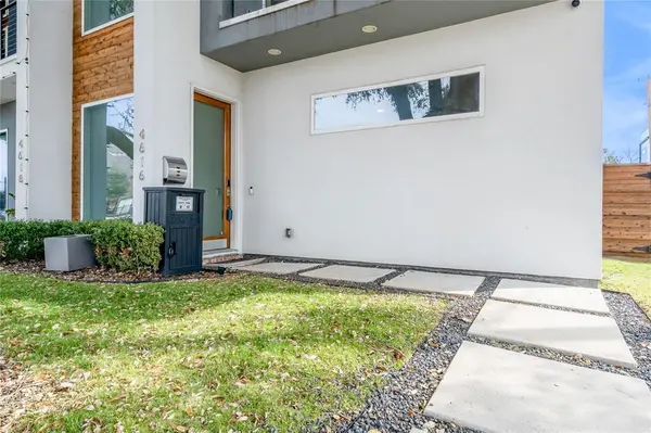 4616 Manett Street, Dallas, TX 75204