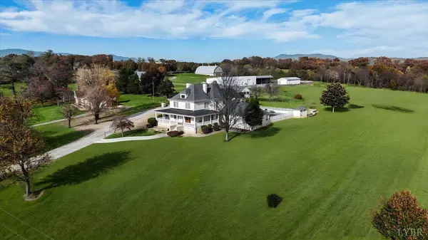 4059 Lowry RD, Goode, VA 24556