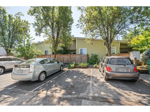 7302 N NEW YORK AVE #2, Portland, OR 97203