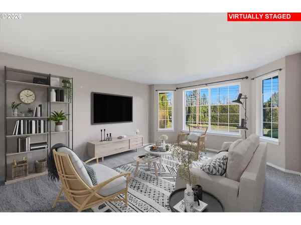 8911 NE BURTON RD, Vancouver, WA 98662