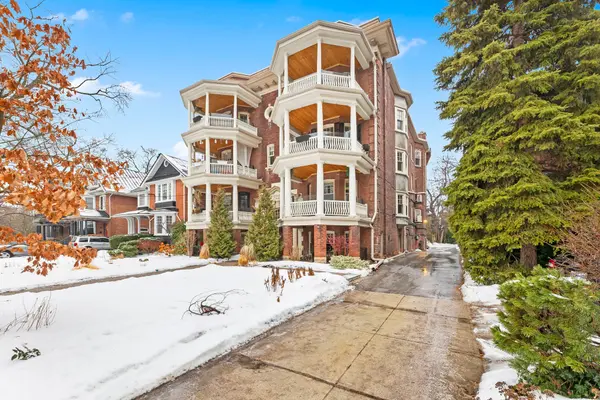 68 Kendal AVE #2, Toronto C02, ON M5R 1L9
