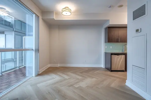 352 Front ST W #2009, Toronto C01, ON M5V 0K3