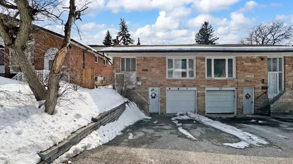 19 Clancy DR, Toronto C15, ON M2J 2V7