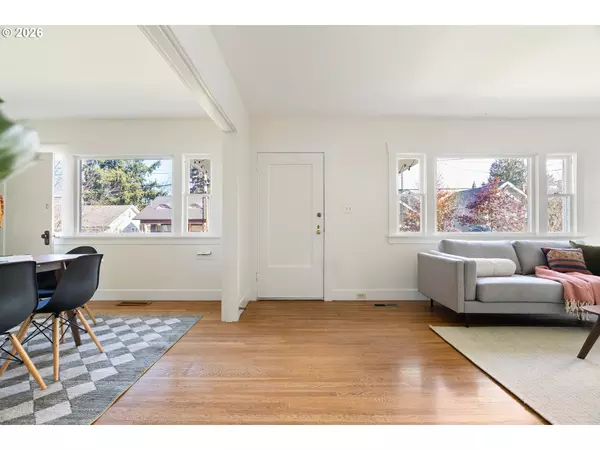 Portland, OR 97213,3215 NE 63RD AVE