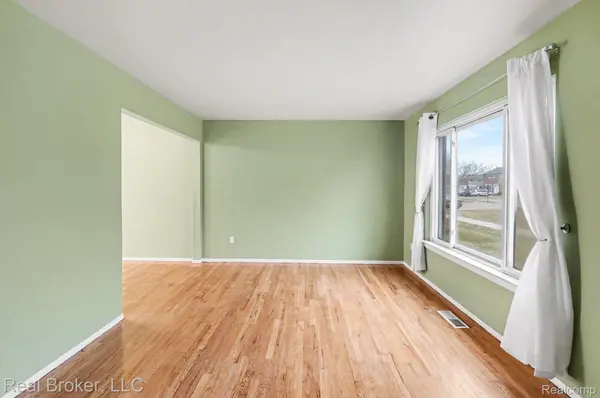 27618 Marcia AVE, Warren, MI 48093