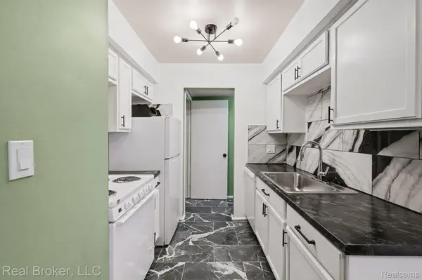 27618 Marcia AVE, Warren, MI 48093