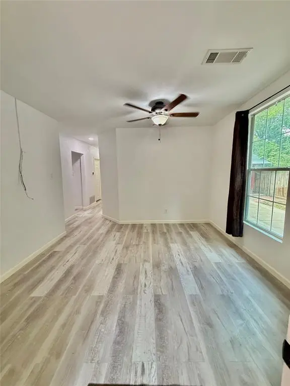 605 E Hickory Street, Kaufman, TX 75142