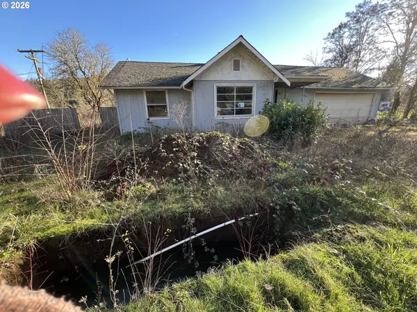 1161 CURTIN RD, Cottage Grove, OR 97424