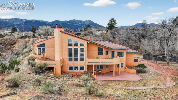 133 Crystal Hills BLVD, Manitou Springs, CO 80829