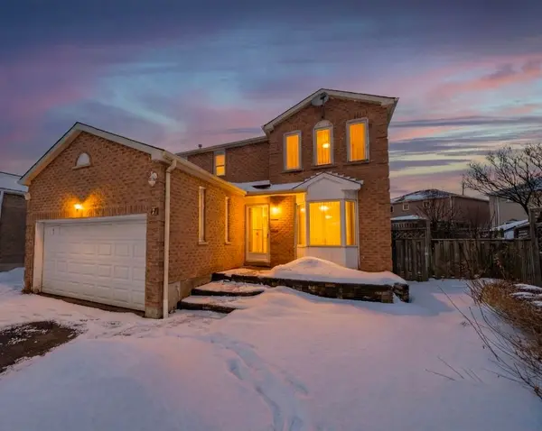 17 Dakin DR, Ajax, ON L1T 2R8