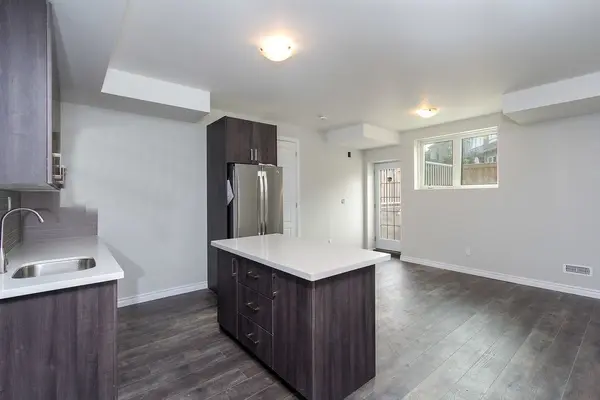 3158 Carding Mill TRL #Bsmt, Oakville, ON L6M 0Z5