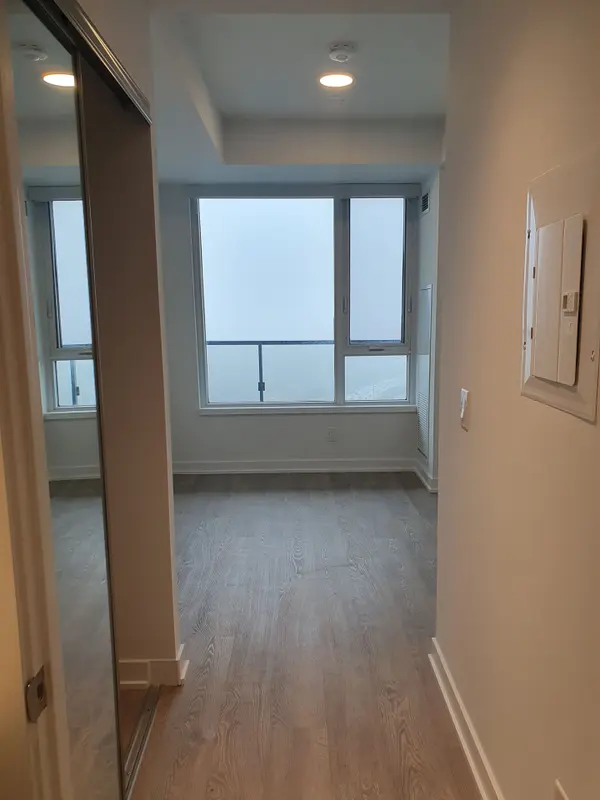 1926 Lakeshore BLVD W #3905, Toronto W01, ON M6S 1A1