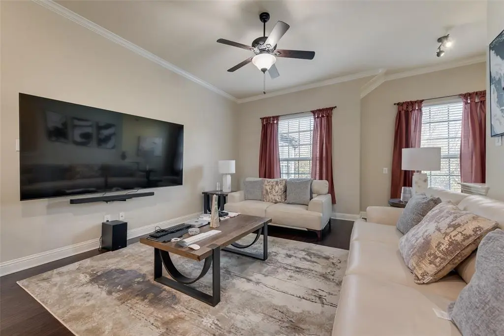 5007 Venecia Way, Grand Prairie, TX 75052