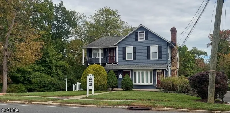 202 Mountain Ave, Westfield Town, NJ 07090