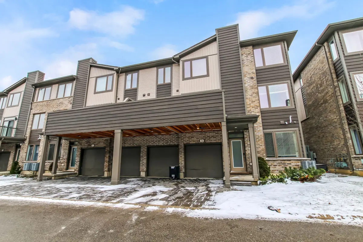 1960 Dalmagarry RD #78, London North, ON N6G 0T8