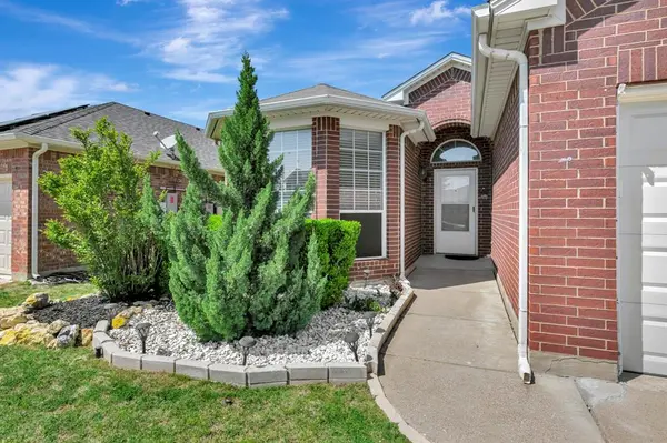 3921 Old Richwood Lane, Fort Worth, TX 76244