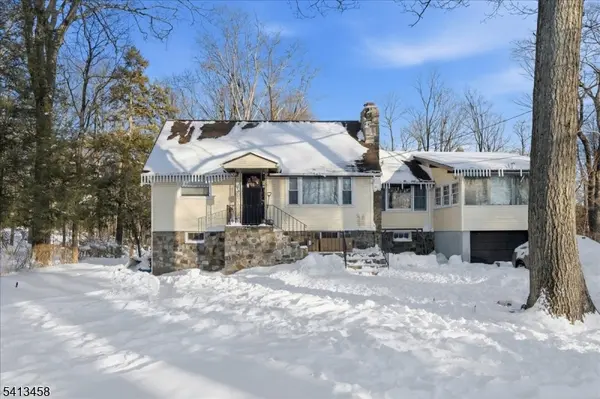 407 Diggles Pl, Vernon Twp., NJ 07422