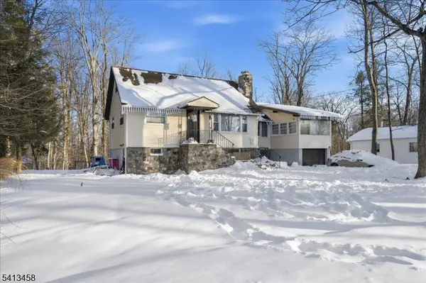 407 Diggles Pl, Vernon Twp., NJ 07422