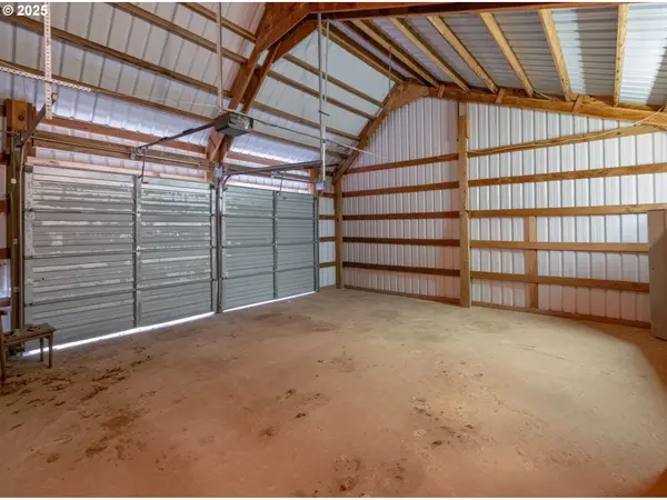 9740 UPPER OLALLA RD, Winston, OR 97496