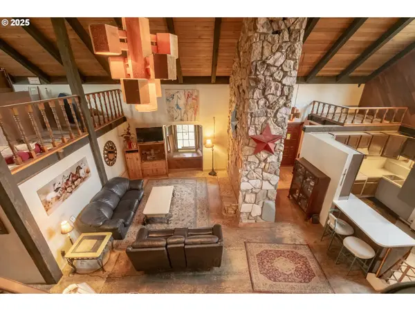 9740 UPPER OLALLA RD, Winston, OR 97496