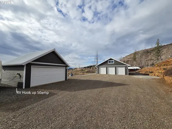 10855 KUBIN RD SE, Lyons, OR 97358