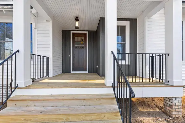 21445 N Dixboro RD, Green Oak Twp, MI 48178