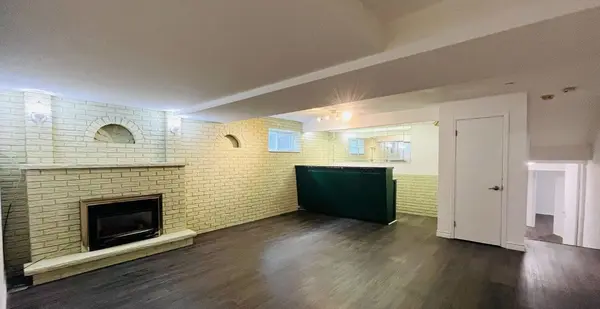 38 Weldrick RD W #Basement, Richmond Hill, ON L4C 3T8