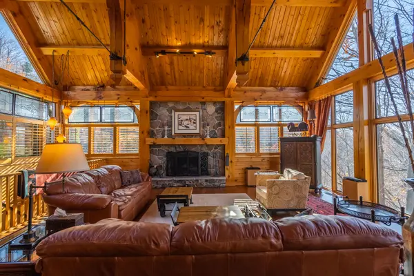 11 Valleycrest DR, Oro-medonte, ON L0L 2L0