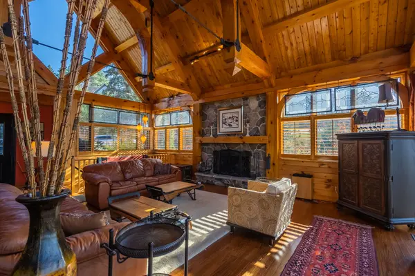 11 Valleycrest DR, Oro-medonte, ON L0L 2L0