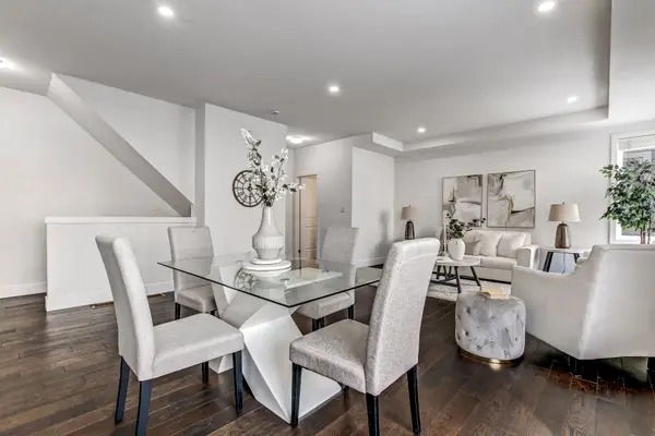 1960 Dalmagarry RD #78, London North, ON N6G 0T8