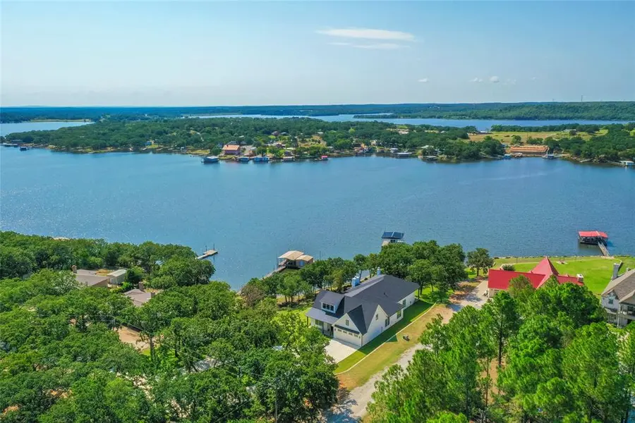 1757 Country Club Road, Bowie, TX 76230