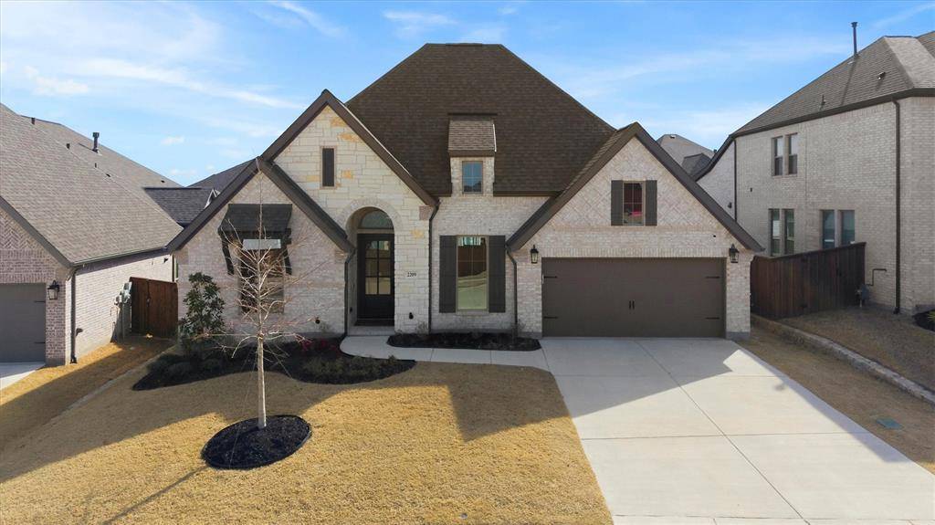 2209 Moore Valley Drive, Mckinney, TX 75071