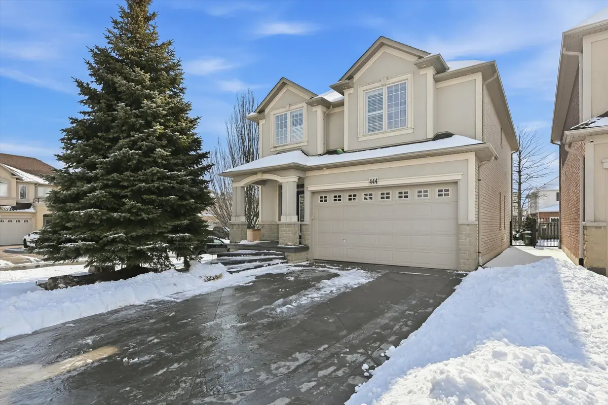 444 DICENZO DR, Hamilton, ON L9B 0B3