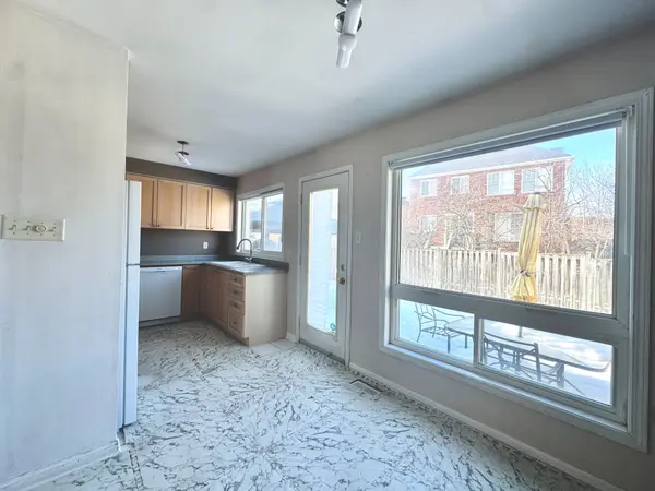 5872 Osprey BLVD, Mississauga, ON L5N 8J7