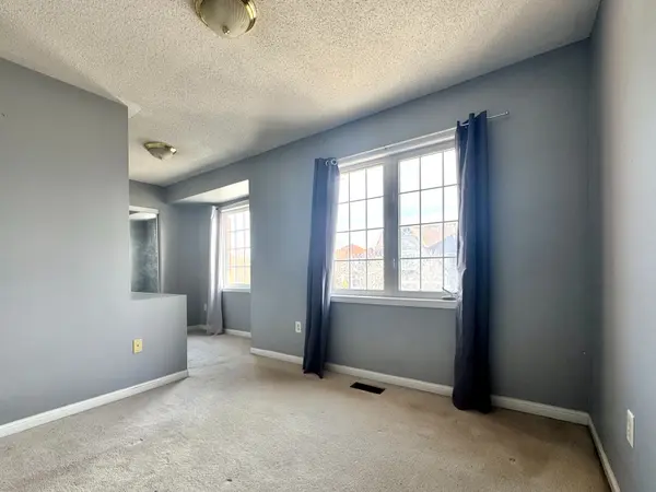 5872 Osprey BLVD, Mississauga, ON L5N 8J7