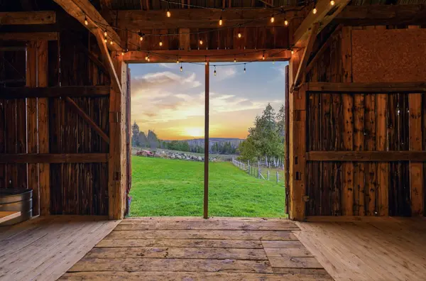 2132 County 10 RD, Cavan Monaghan, ON L0A 1C0