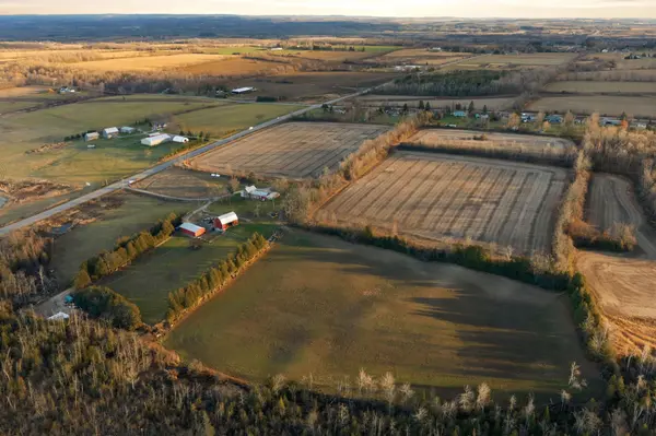 2132 County 10 RD, Cavan Monaghan, ON L0A 1C0